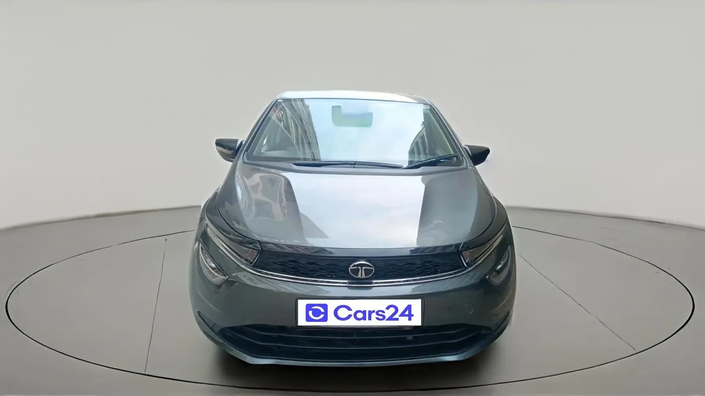 2025 Tata ALTROZ XZA + SUNROOF, Petrol, Automatic, 5,371 km, exterior