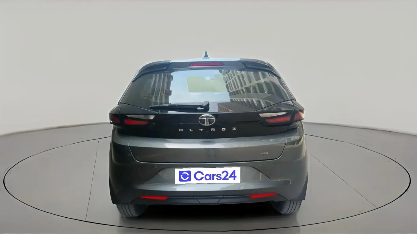 2025 Tata ALTROZ XZA + SUNROOF, Petrol, Automatic, 5,371 km, exterior
