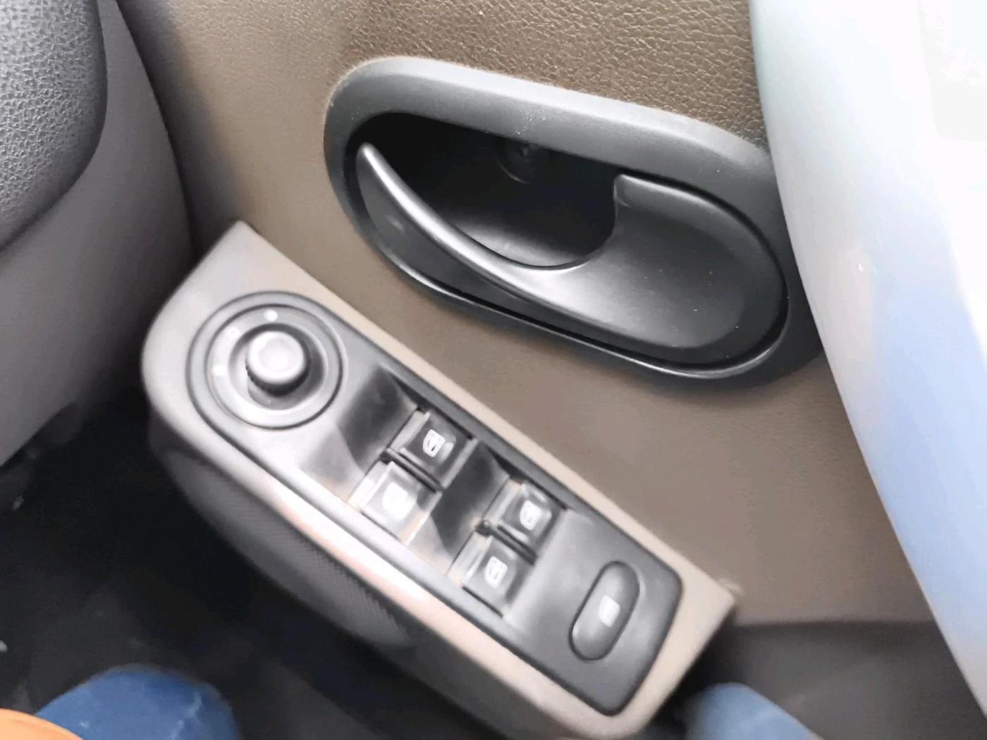 2018 Renault Duster RXS PETROL, Petrol, Manual, 1,32,662 km, interior