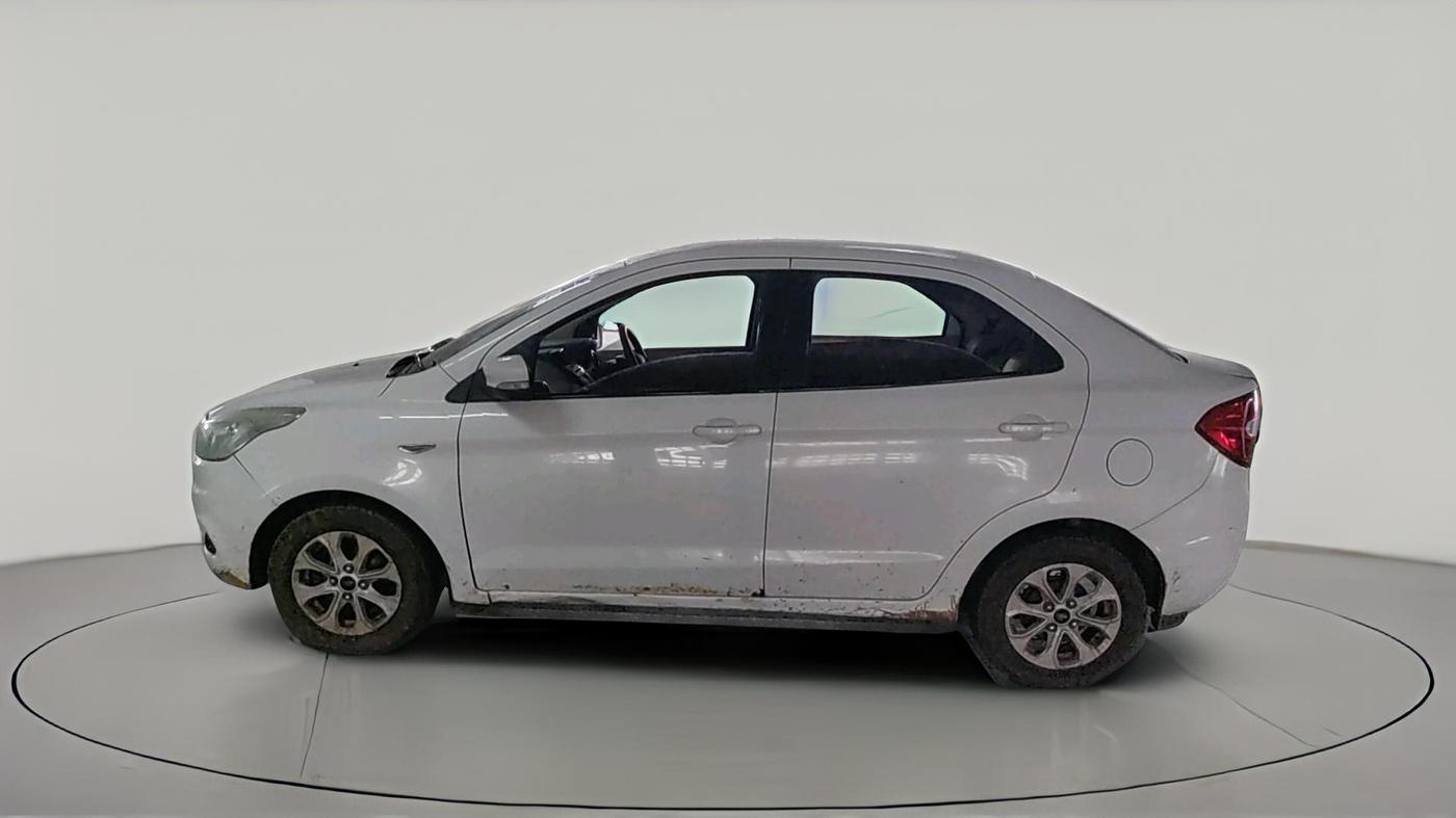 2015 Ford Figo Aspire TITANIUM 1.2 PETROL, Petrol, Manual, 1,16,781 km, exterior