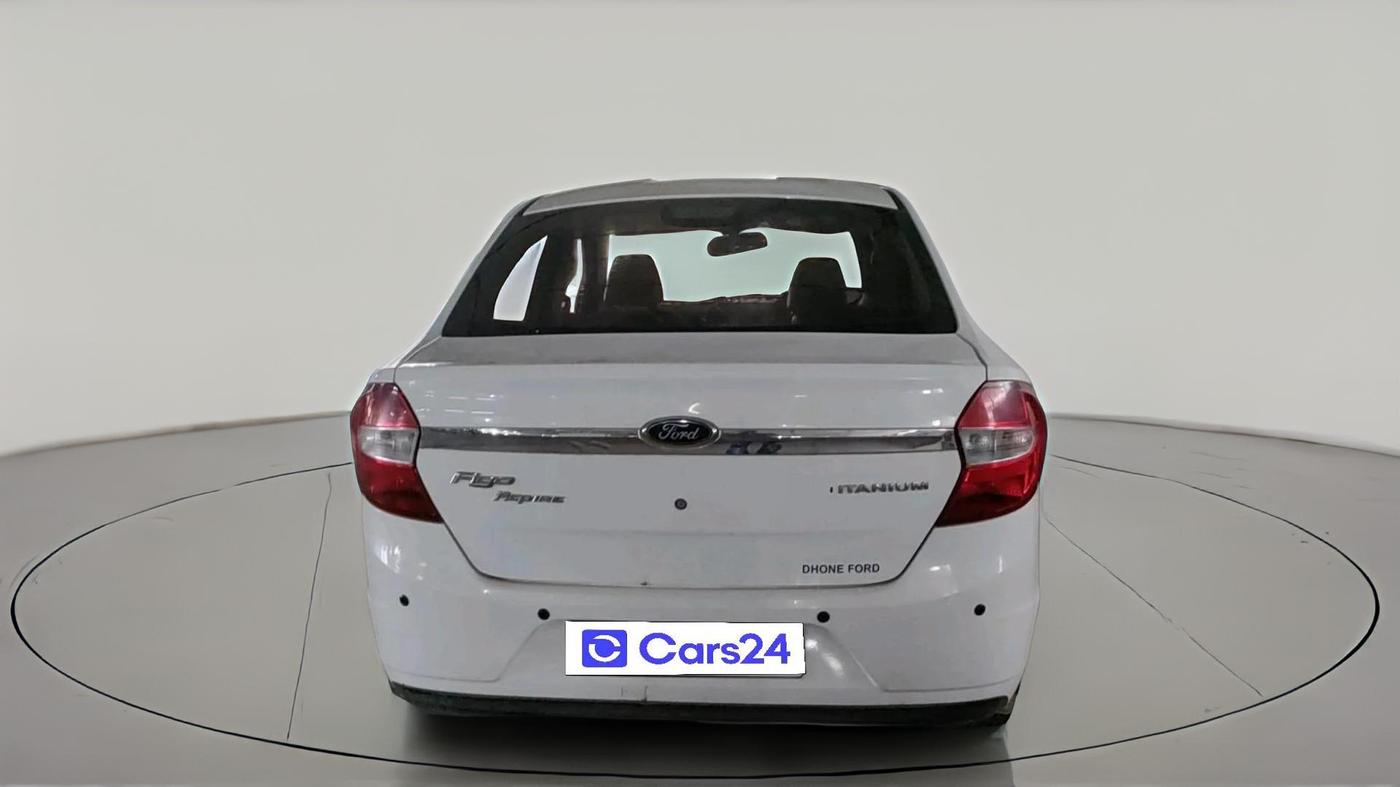2015 Ford Figo Aspire TITANIUM 1.2 PETROL, Petrol, Manual, 1,16,781 km, exterior