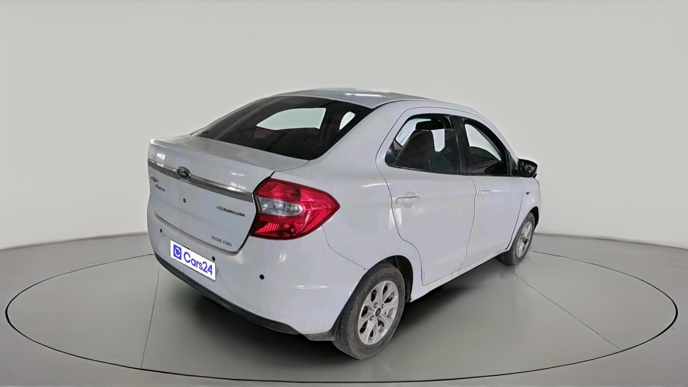 2015 Ford Figo Aspire TITANIUM 1.2 PETROL, Petrol, Manual, 1,16,781 km, exterior