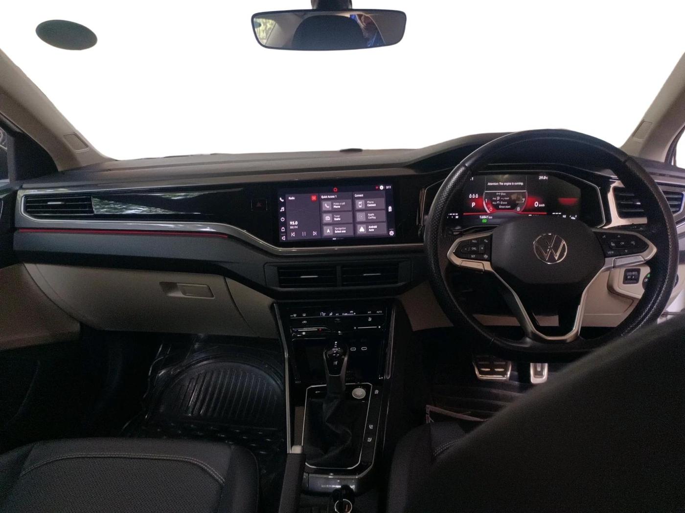 2024 Volkswagen VIRTUS GT PLUS TSI 1.5 EVO DSG, Petrol, Automatic, 16,841 km, interior