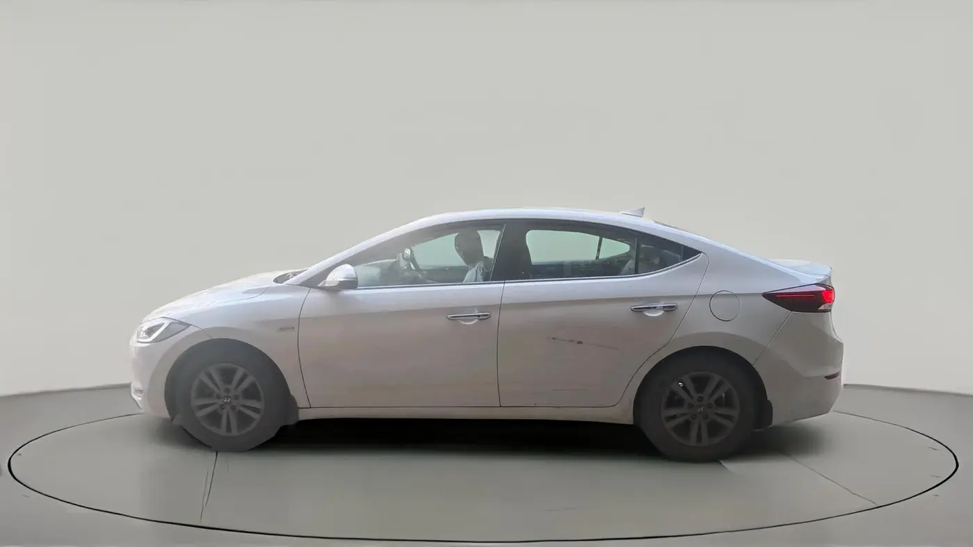 2017 Hyundai New Elantra 2.0 SX(O) AT PETROL, Petrol, Automatic, 60,809 km, exterior