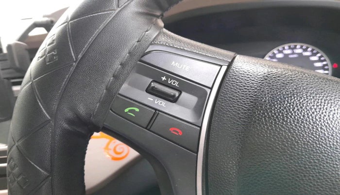 2016 Hyundai Elite i20 SPORTZ 1.2, CNG, Manual, 1,28,989 km, interior