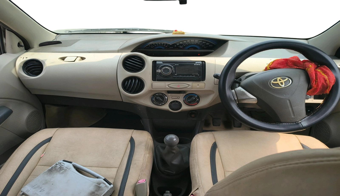 2015 Toyota Etios G, CNG, Manual, 1,08,456 km, interior