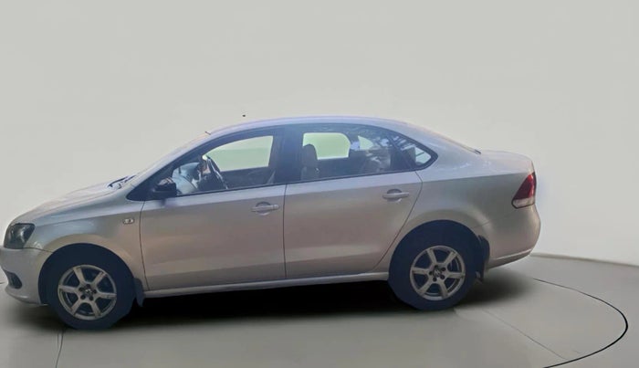 2013 Volkswagen Vento HIGHLINE 1.6 MPI, Petrol, Manual, 79,676 km, exterior