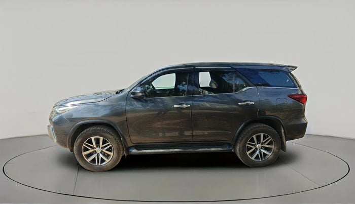 2017 Toyota Fortuner 2.8 4X4 AT, Diesel, Automatic, 1,22,995 km, exterior