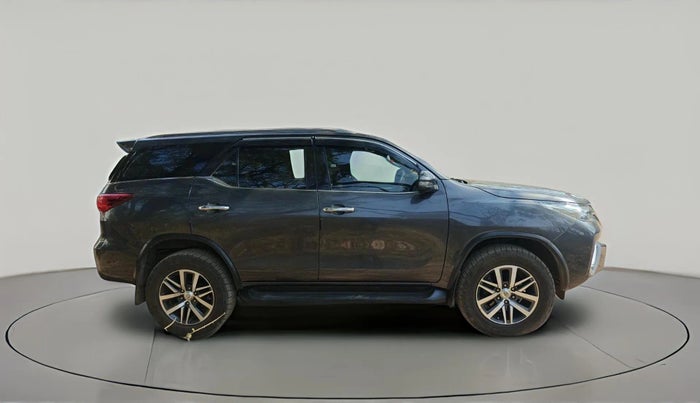 2017 Toyota Fortuner 2.8 4X4 AT, Diesel, Automatic, 1,22,995 km, exterior