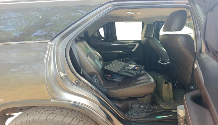 2017 Toyota Fortuner 2.8 4X4 AT, Diesel, Automatic, 1,22,995 km, interior