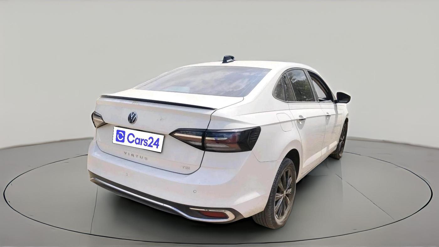 2024 Volkswagen VIRTUS Highline Plus 1.0 TSI MT, Petrol, Manual, 25,898 km, exterior