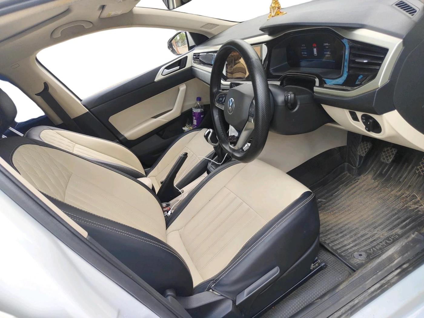 2024 Volkswagen VIRTUS Highline Plus 1.0 TSI MT, Petrol, Manual, 25,898 km, interior