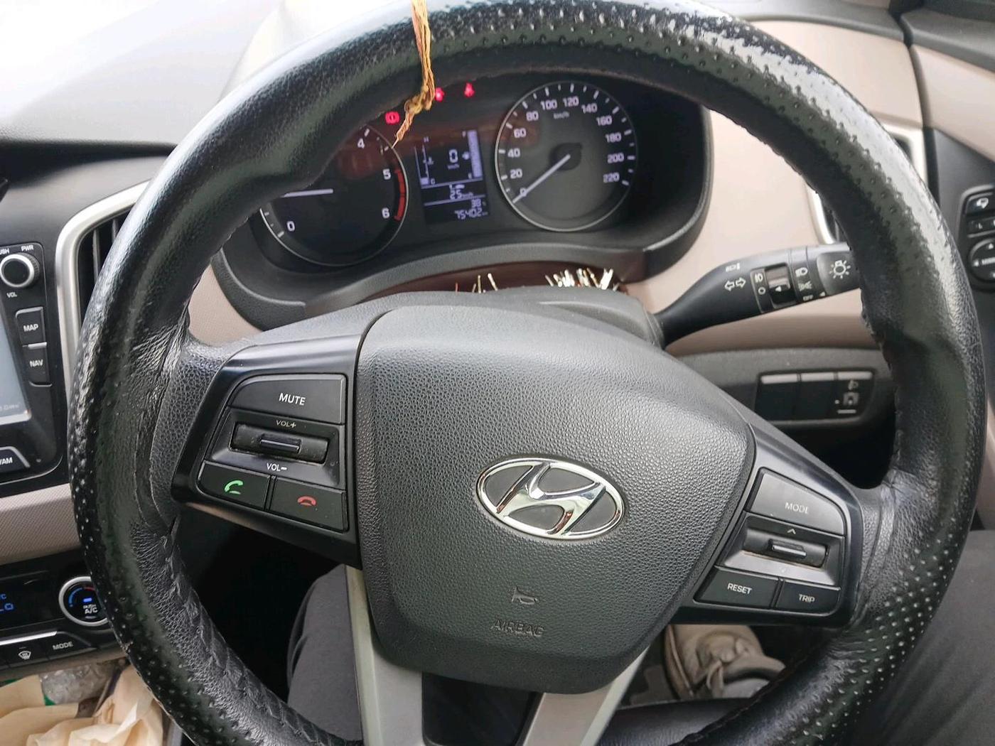 2016 Hyundai Creta SX PLUS 1.6 DIESEL, Diesel, Manual, 77,258 km, interior