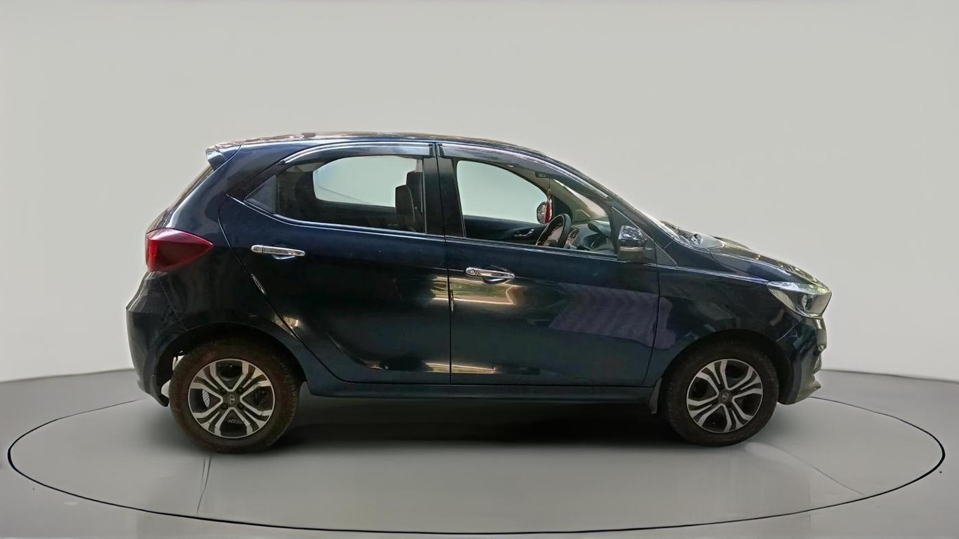 2022 Tata Tiago XZ PLUS CNG, CNG, Manual, 79,906 km, exterior