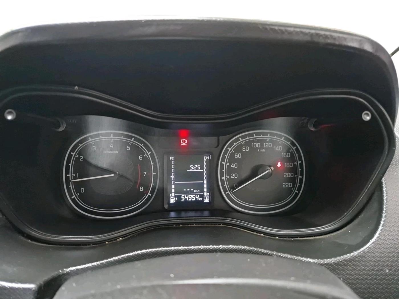 2021 Maruti Vitara Brezza VXI, Petrol, Manual, 54,954 km, interior