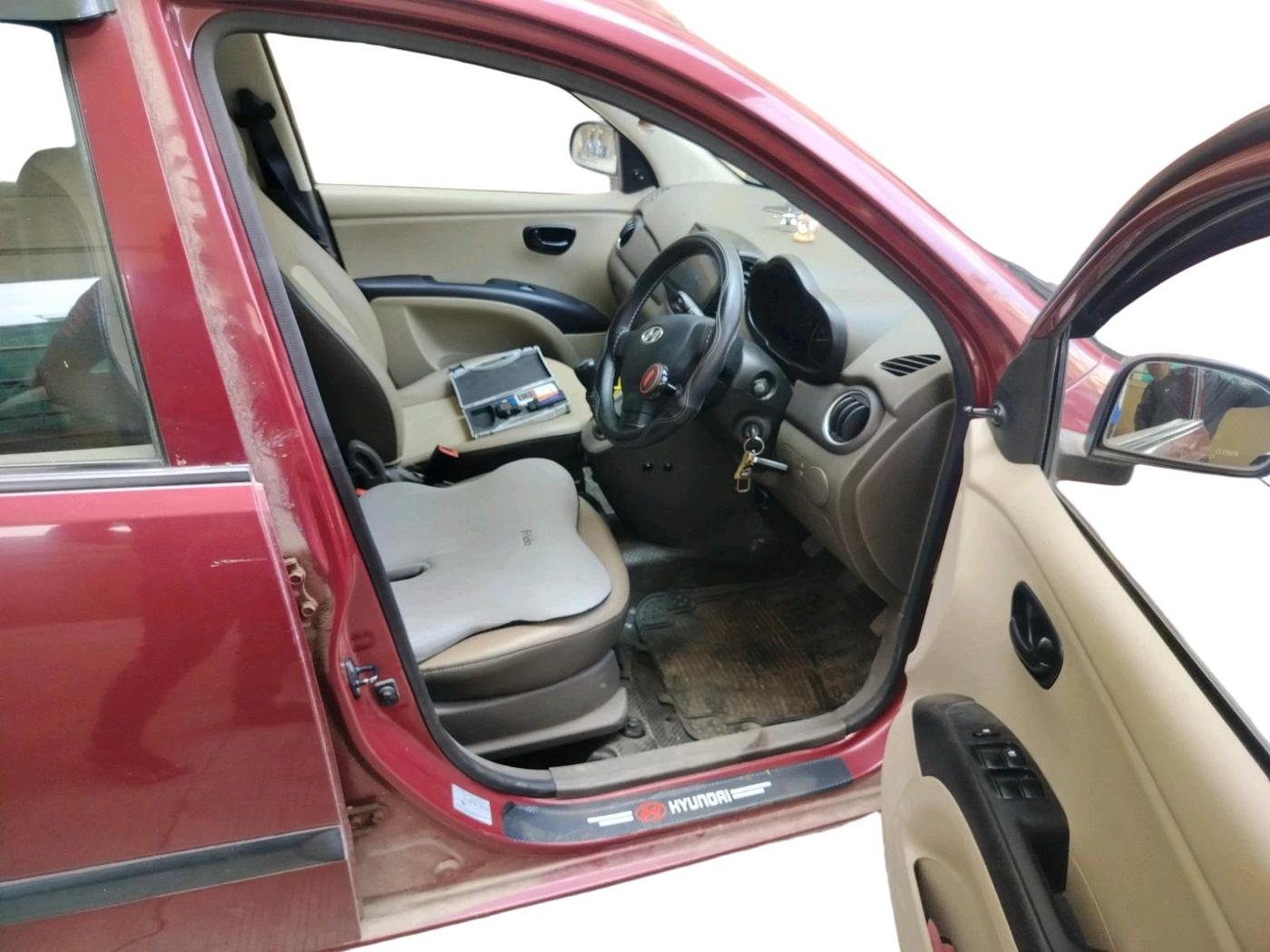 2015 Hyundai i10 MAGNA 1.1, Petrol, Manual, 25,882 km, interior