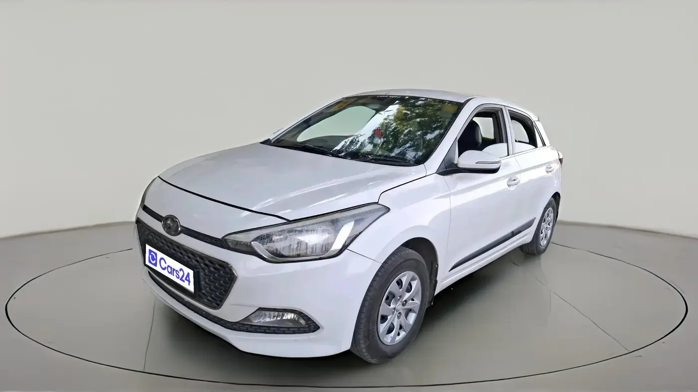 2016 Hyundai Elite i20 SPORTZ 1.2, CNG, Manual, 1,36,025 km, exterior