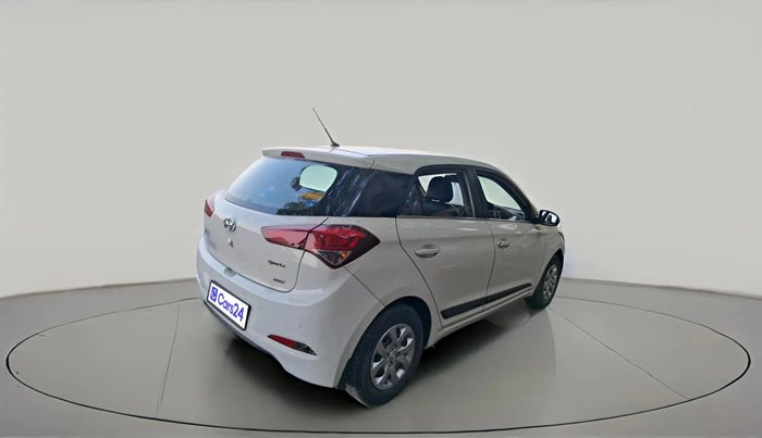 2016 Hyundai Elite i20 SPORTZ 1.2, CNG, Manual, 1,36,025 km, exterior