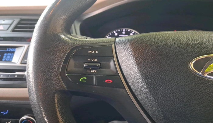 2016 Hyundai Elite i20 SPORTZ 1.2, CNG, Manual, 1,36,025 km, interior