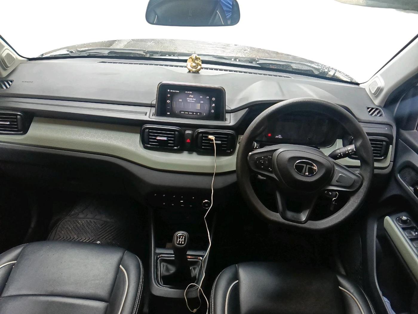 2024 Tata PUNCH ADVENTURE RHYTHM CNG, CNG, Manual, 29,790 km, interior