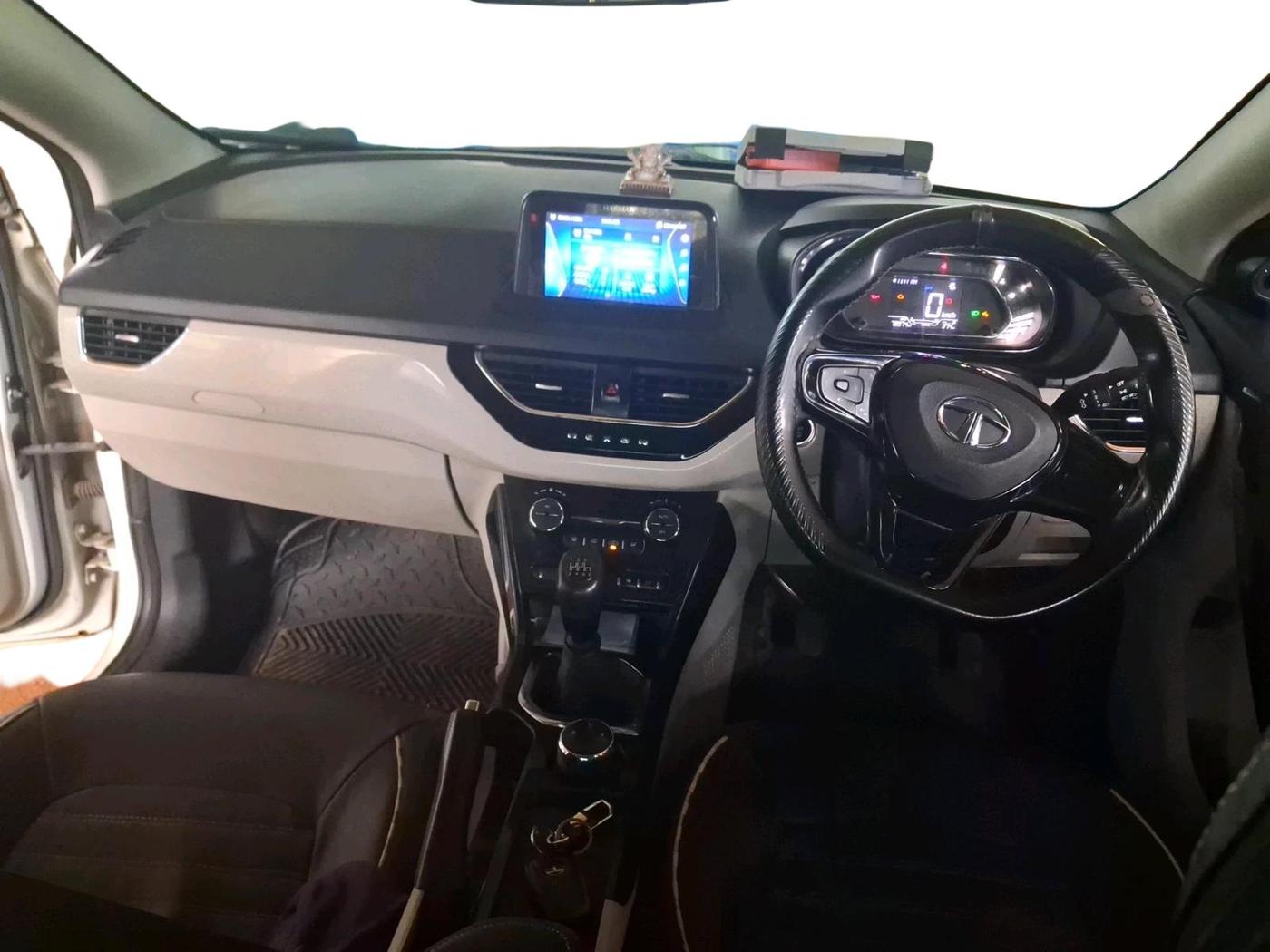 2022 Tata NEXON XZ PLUS DIESEL, Diesel, Manual, 78,974 km, interior