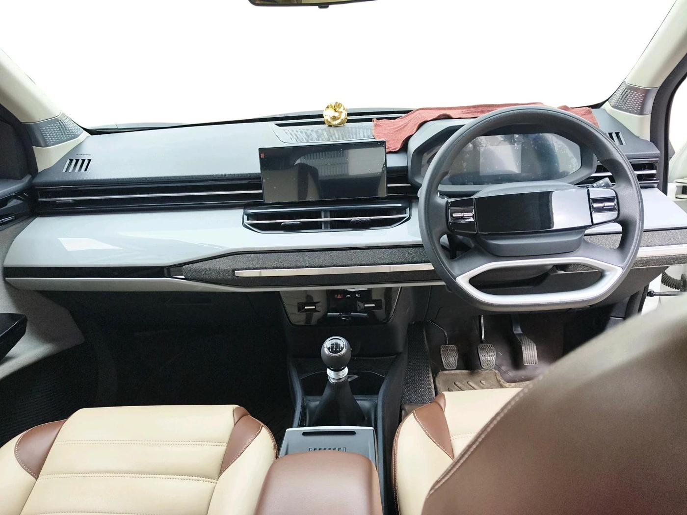 2026 Tata Sierra Pure Plus 1.5 Revotron MT, Petrol, Manual, 7,184 km, interior