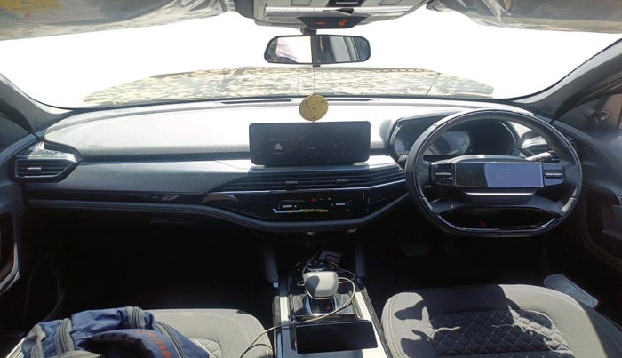 2025 Tata Safari PURE PLUS S DARK EDITION AT, Diesel, Automatic, 3,067 km, interior