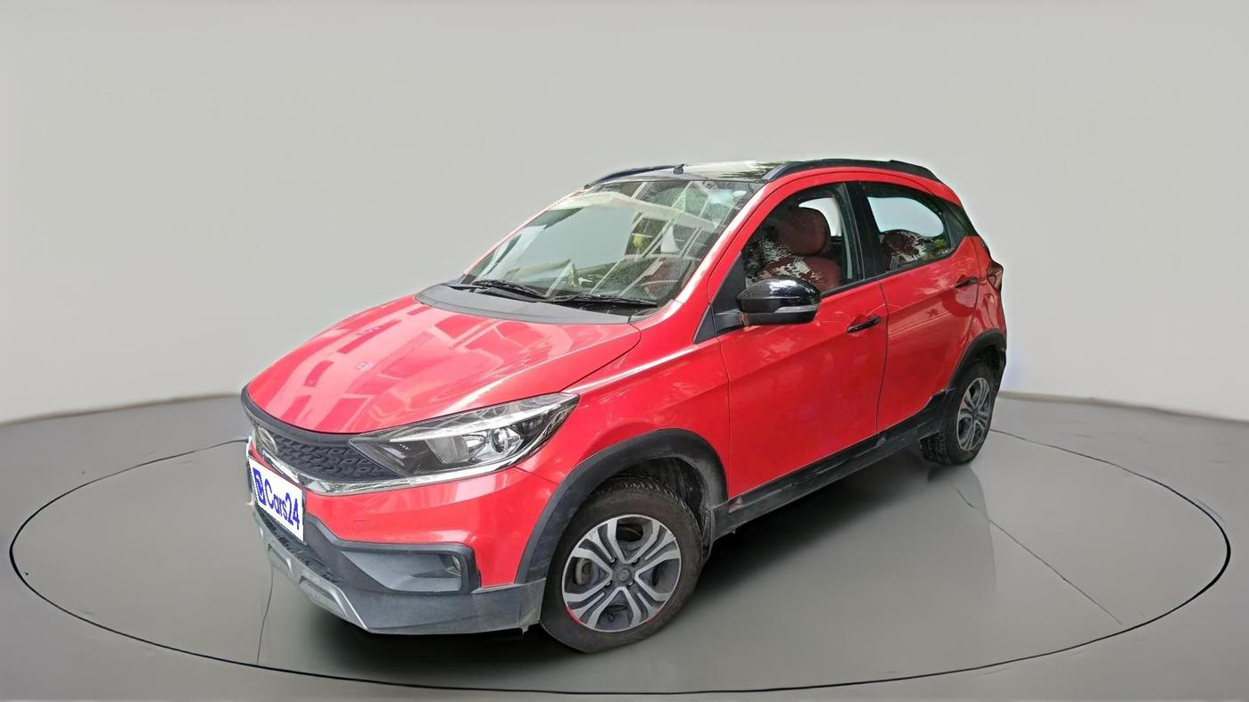 2024 Tata TIAGO NRG  NRG XZA CNG, CNG, Automatic, 7,603 km, exterior