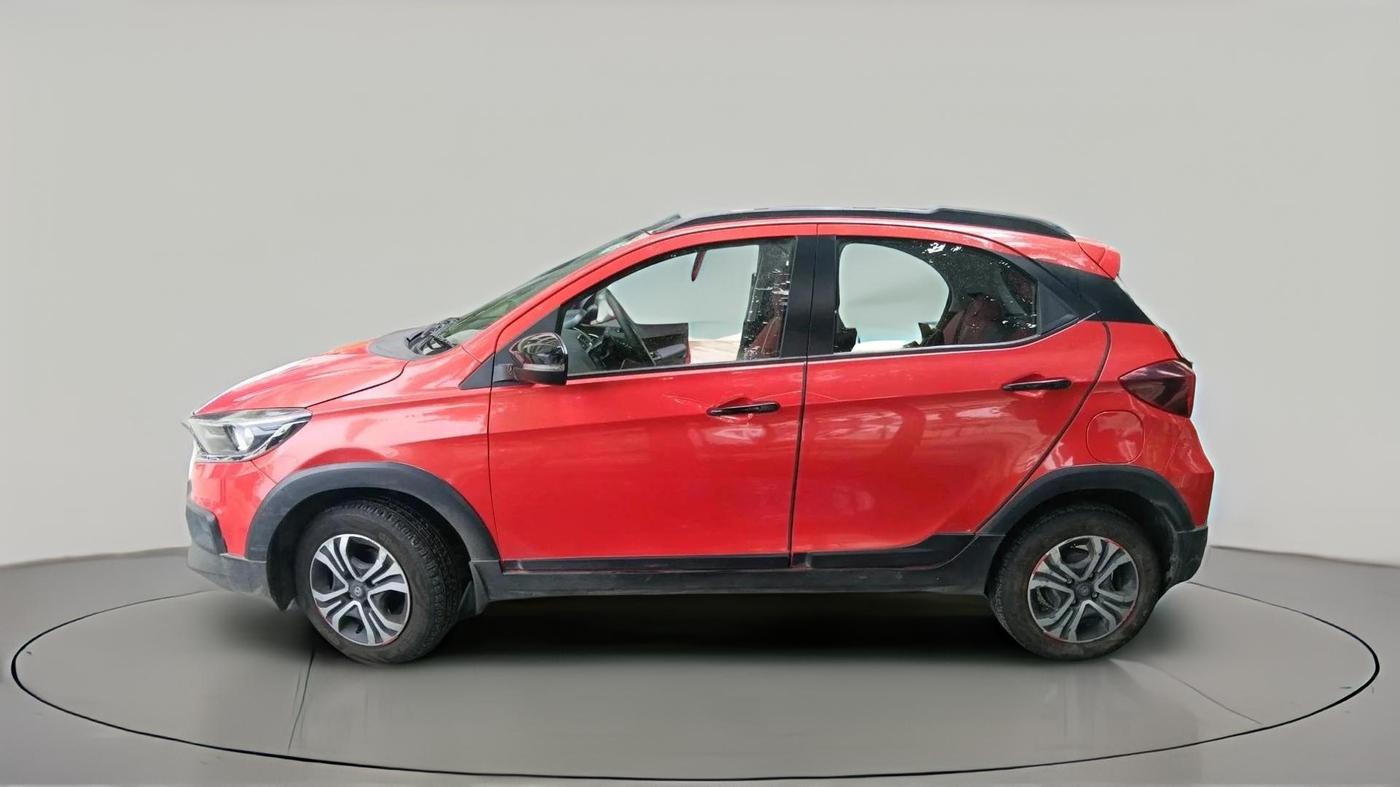 2024 Tata TIAGO NRG  NRG XZA CNG, CNG, Automatic, 7,603 km, exterior