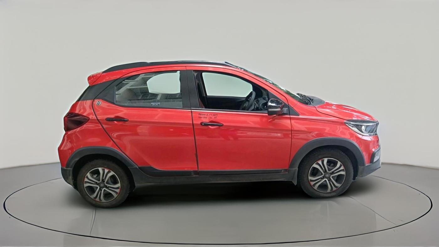 2024 Tata TIAGO NRG  NRG XZA CNG, CNG, Automatic, 7,603 km, exterior