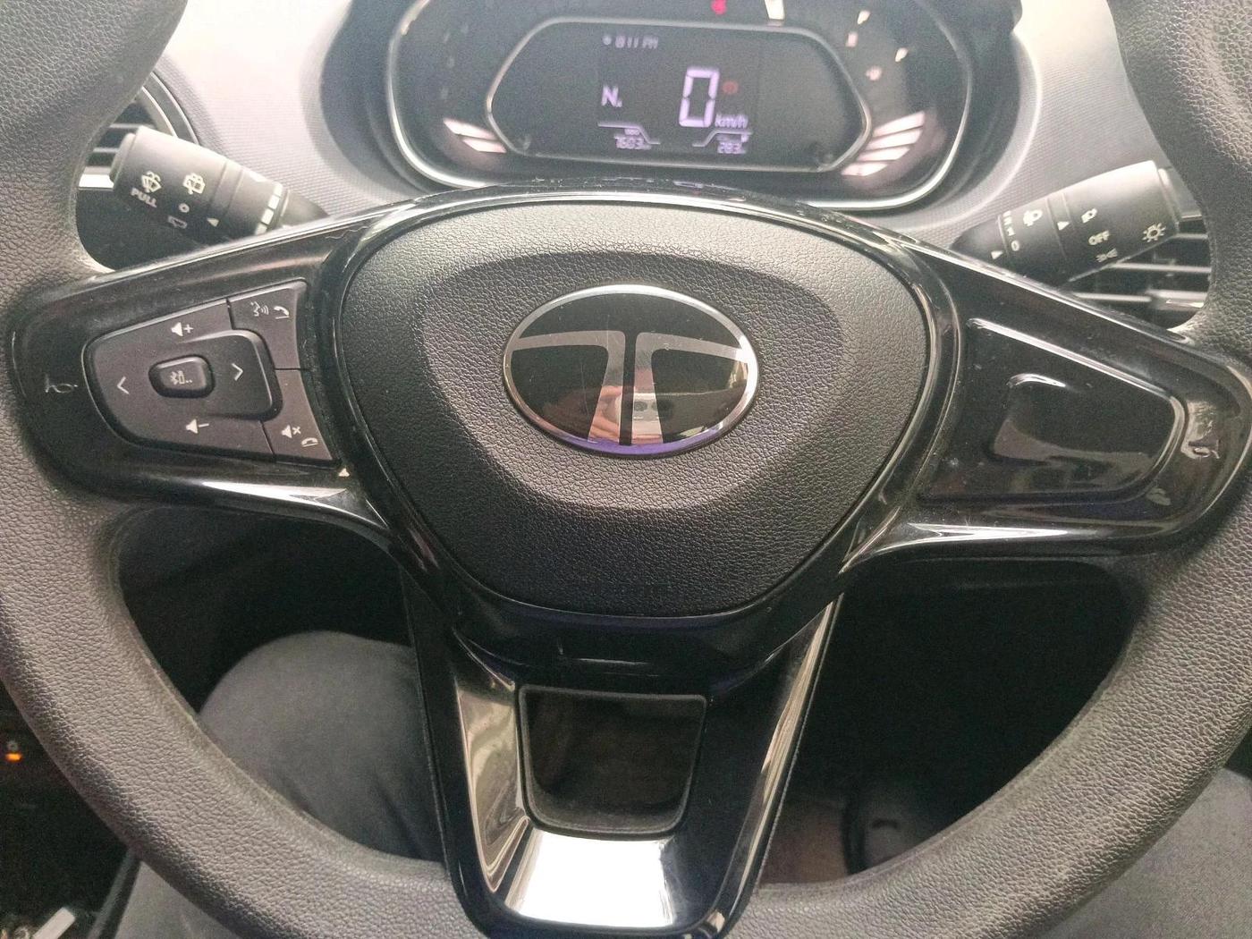 2024 Tata TIAGO NRG  NRG XZA CNG, CNG, Automatic, 7,603 km, interior