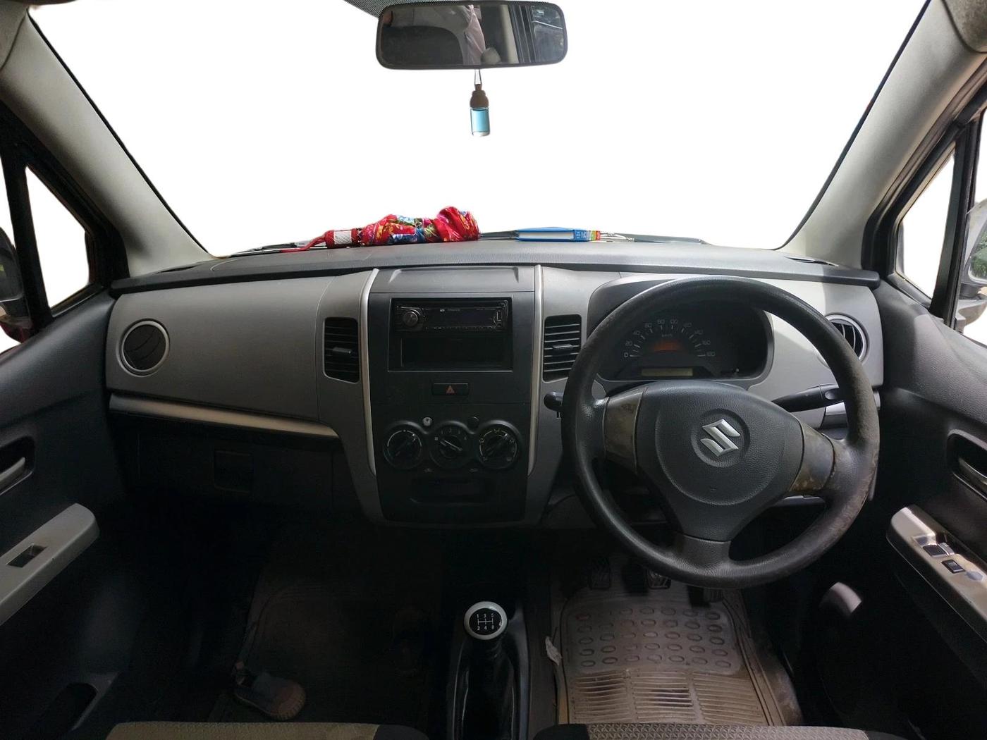 2011 Maruti Wagon R 1.0 VXI, Petrol, Manual, 1,09,943 km, interior