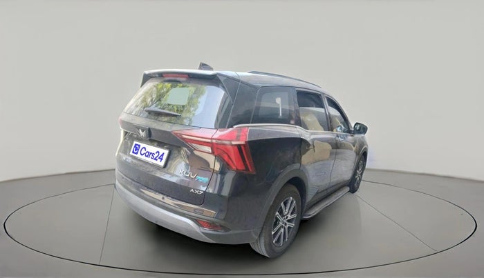 2024 Mahindra XUV700 AX 7 P AT 7 STR, Petrol, Automatic, 4,588 km, exterior
