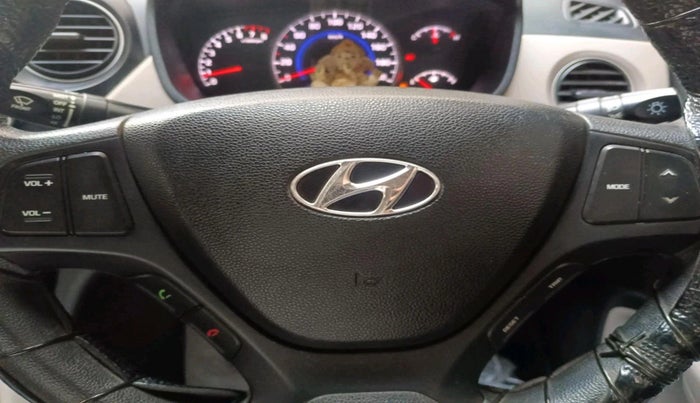 2015 Hyundai Grand i10 SPORTZ 1.2 KAPPA VTVT, Petrol, Manual, 65,968 km, interior
