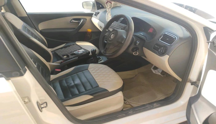 2011 Volkswagen Polo TRENDLINE 1.2L PETROL, Petrol, Manual, 1,36,081 km, interior