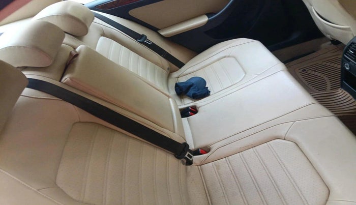 2015 Volkswagen Jetta HIGHLINE TDI AT, Diesel, Automatic, 1,30,224 km, interior