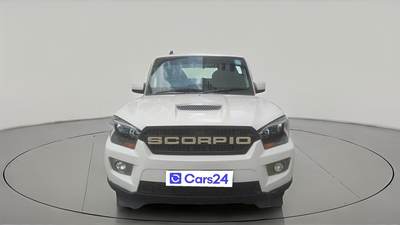 2017 Mahindra Scorpio S6 PLUS, Diesel, Manual, 1,37,284 km, exterior