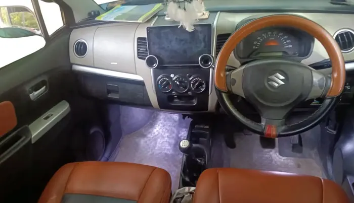 2015 Maruti Wagon R 1.0 LXI CNG, CNG, Manual, 1,29,198 km, interior