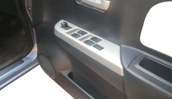 2014 Maruti Wagon R 1.0 VXI, CNG, Manual, 1,48,239 km, interior