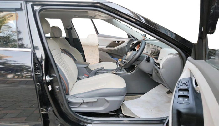 2025 Hyundai Creta S (O) 1.5 PETROL, Petrol, Manual, 4,750 km, interior