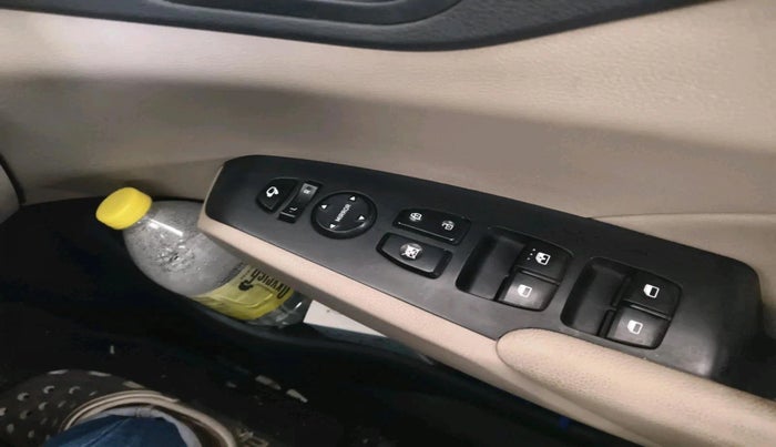 2019 Hyundai Verna 1.6 VTVT SX O, Petrol, Manual, 1,68,374 km, interior