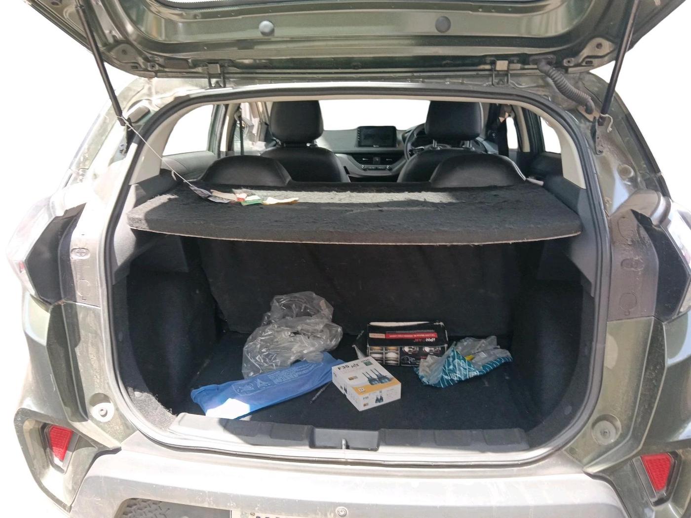 2021 Tata NEXON XMA SUNROOF PETROL, Petrol, Automatic, 49,317 km, exterior