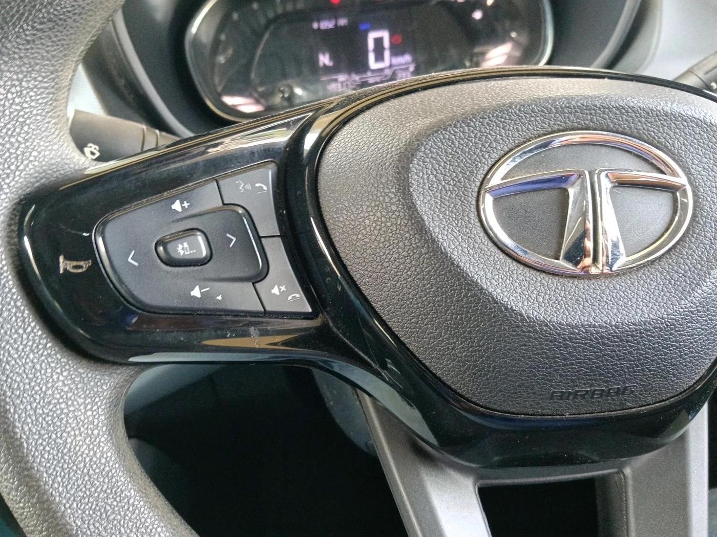 2021 Tata NEXON XMA SUNROOF PETROL, Petrol, Automatic, 49,317 km, interior