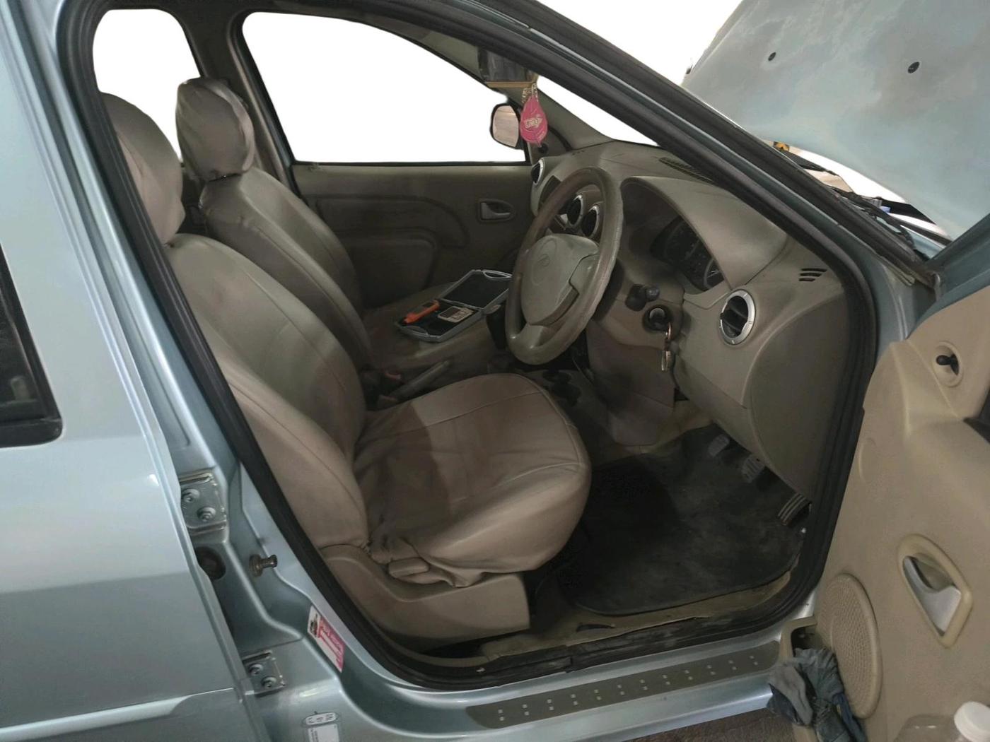 2012 Mahindra Verito 1.5 D6 EXECUTIVE, Diesel, Manual, 1,26,754 km, interior