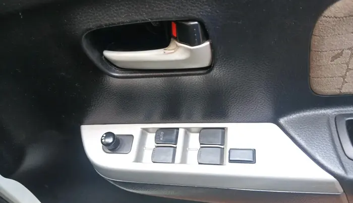 2015 Maruti Wagon R 1.0 VXI, Petrol, Manual, 93,532 km, interior