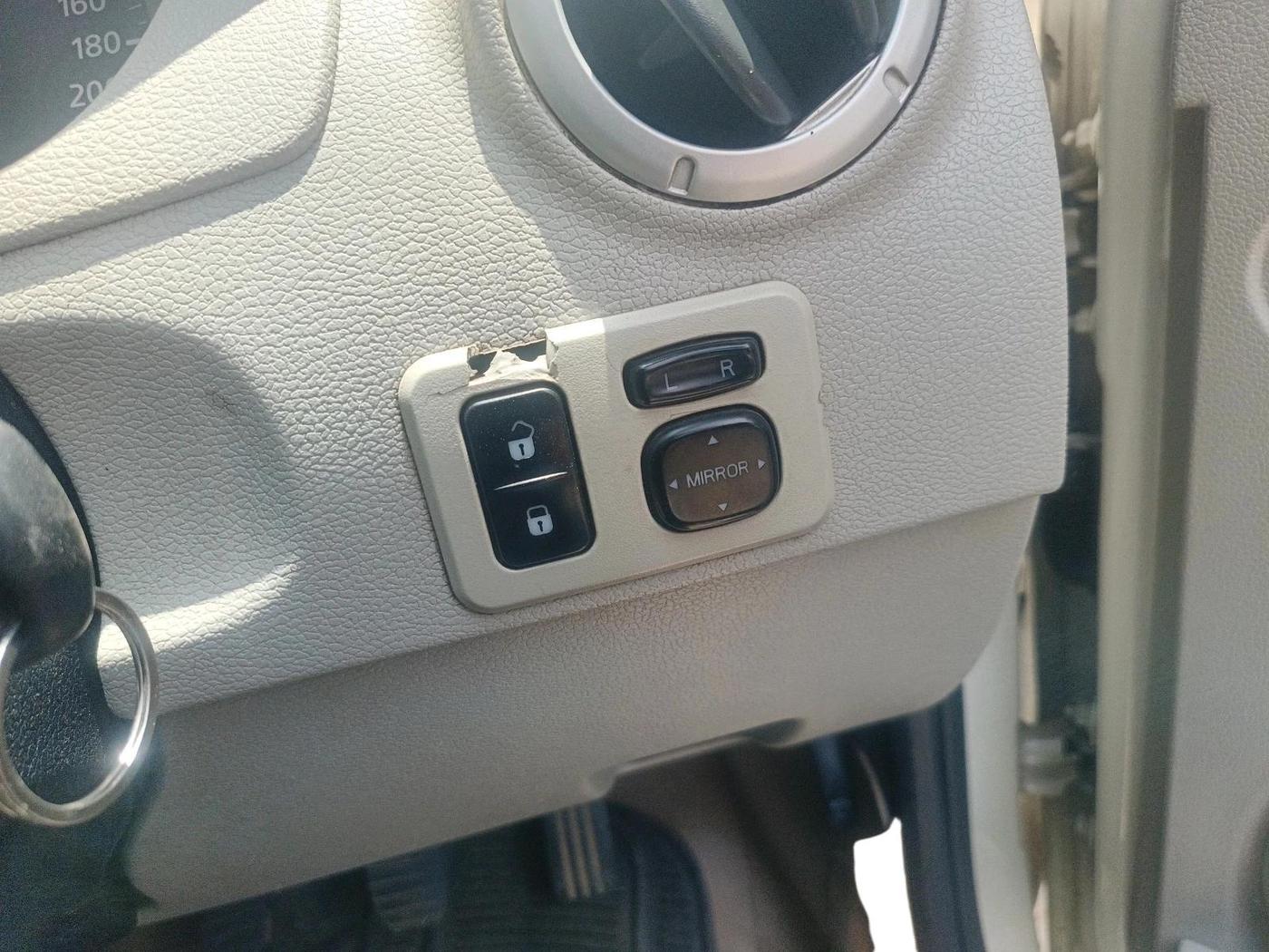 2013 Mahindra Verito 1.5 D6, Diesel, Manual, 1,64,486 km, interior