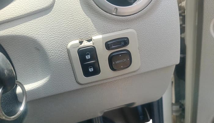 2013 Mahindra Verito 1.5 D6, Diesel, Manual, 1,64,486 km, interior