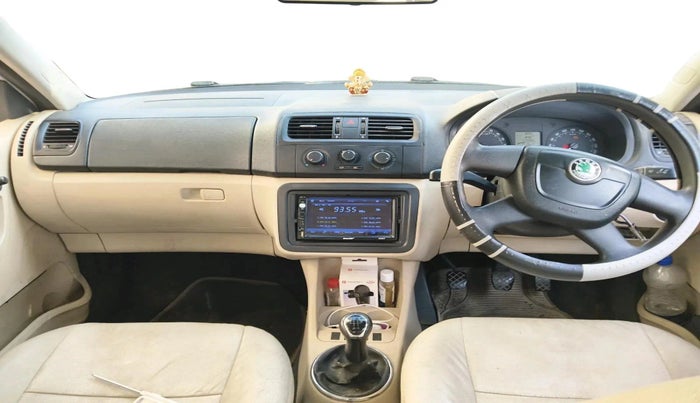 2011 Skoda Fabia AMBIENTE 1.2 TDI, Diesel, Manual, 1,17,402 km, interior