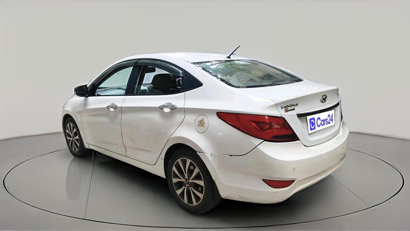 2014 Hyundai Verna FLUIDIC 1.6 VTVT SX OPT, Petrol, Manual, 1,70,353 km, exterior