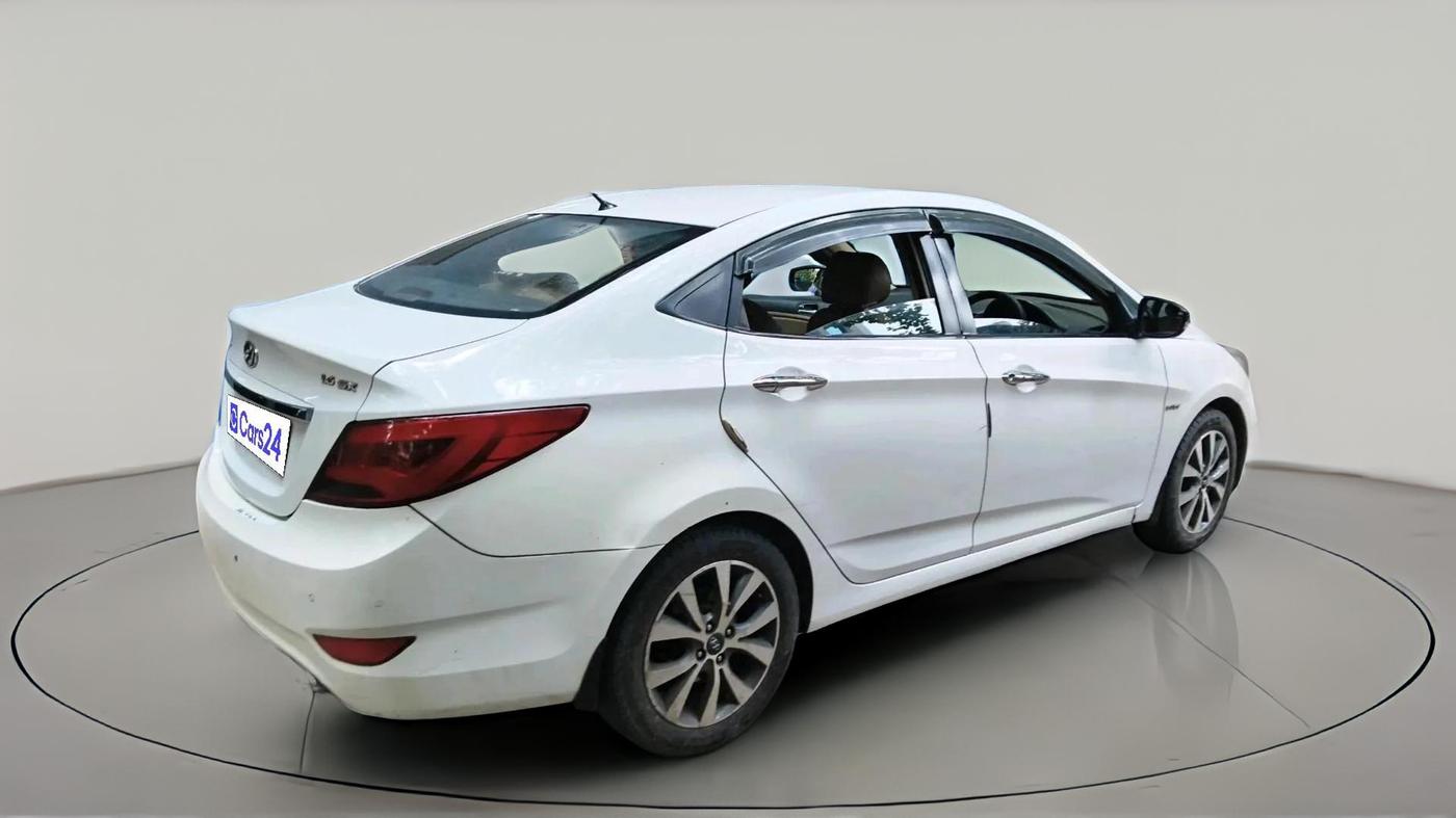 2014 Hyundai Verna FLUIDIC 1.6 VTVT SX OPT, Petrol, Manual, 1,70,353 km, exterior